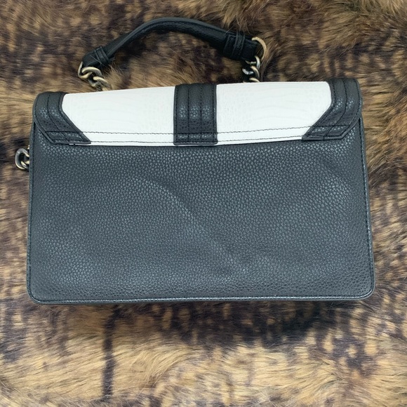 Handbag - Picture 3 of 4